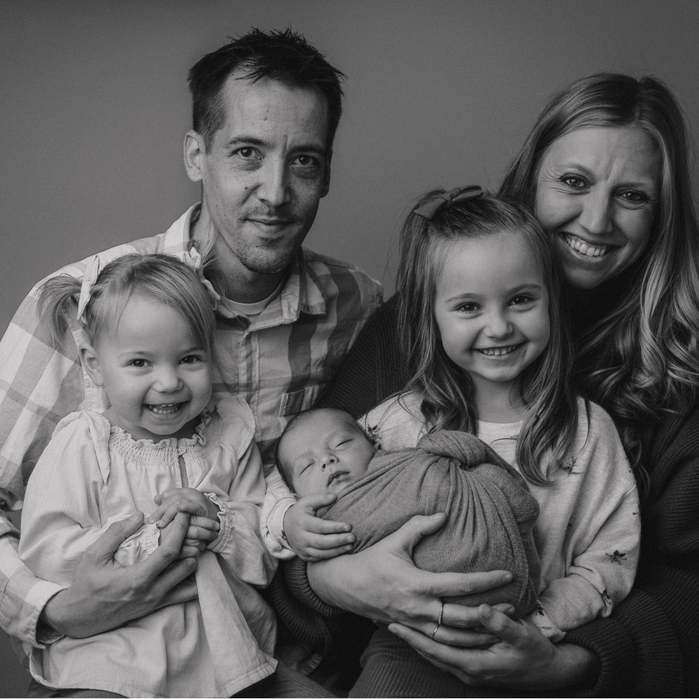 Meet your Posher, Abby - Picture 2 of 2